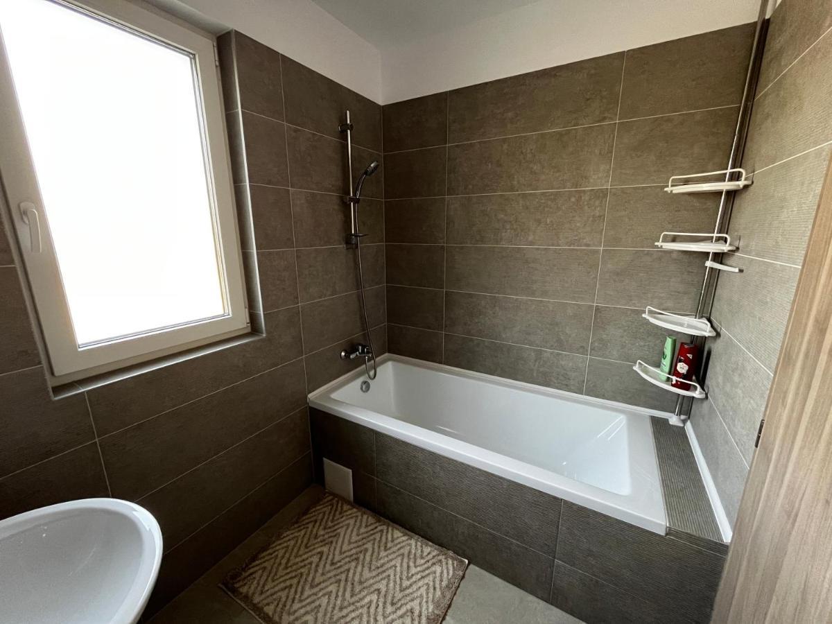 Apartamento Apartament Modern Cu O Camera Timisoara Exterior foto